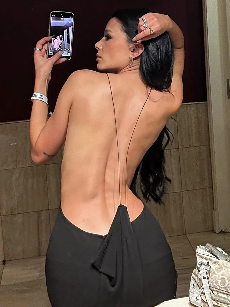 Sisterlinda Sexy Cross Backless Dres Trend Metal Cube Sleeveless LowNeck Coquette Midnight Party Club Stretch Vestidos 260714banjia