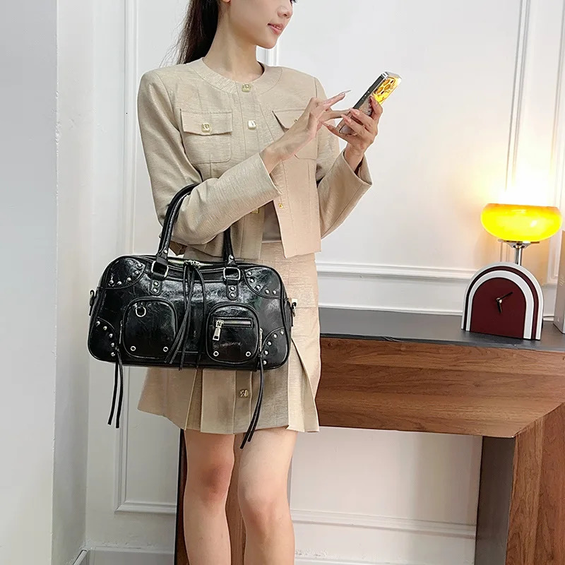 Summer Y2K Shoulder Bags Vintage Gothic Women Shoulder Crossbody Bags Large Capacity Leather Purse Handbags 260714