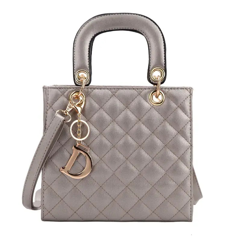Light Luxury 2027 new temperament trend designer handbag women's fashion diamond grid chain cross body bag dh3207077JY - view 6