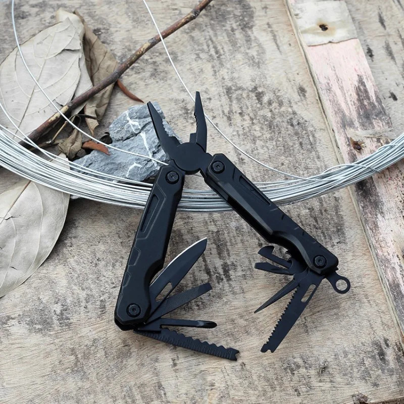 Muiltifunctional Pliers Folding Plier EDC Multitool Stainless Steel Pocket Knife Scissors Camping Survival Outdoor Folding Tool 260716BJ