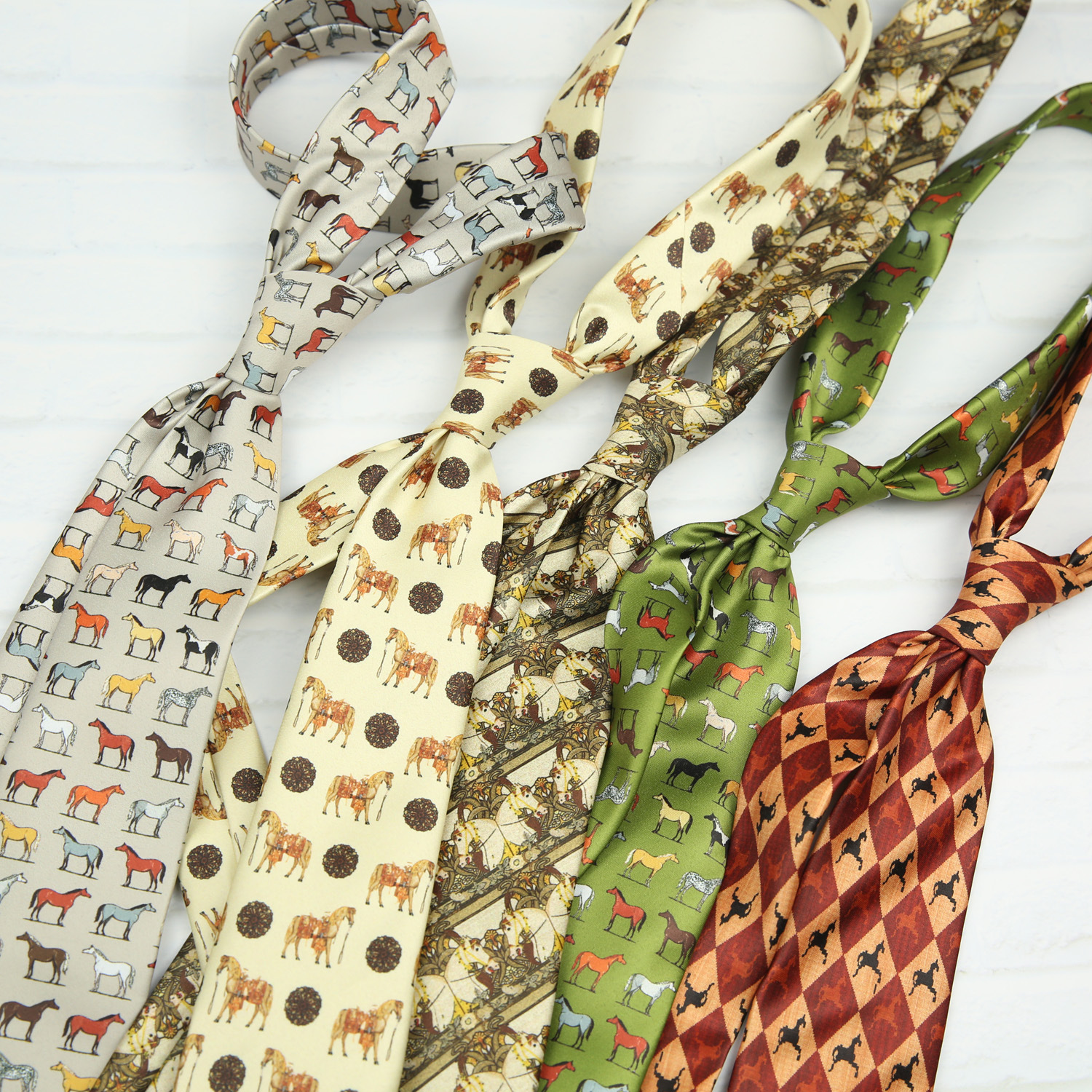 Retro Business Arrow-Shaped With Animal Pattern, Men's Casual Suit, Year Horse Pattern Printed Polyester Silk Tie - view 5