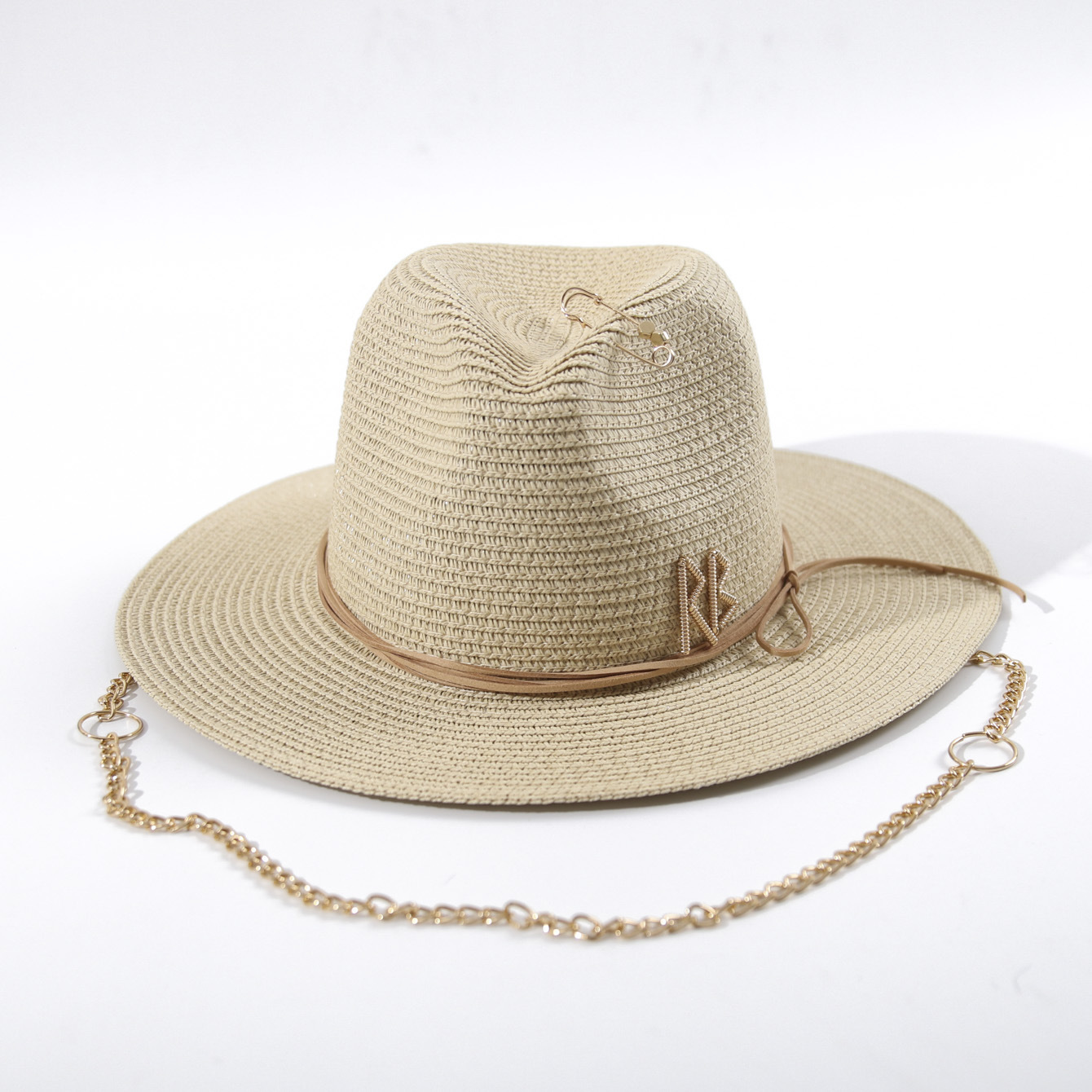 2025 Fashionable Metal RB Letter Denim Straw Hats for Women260106
