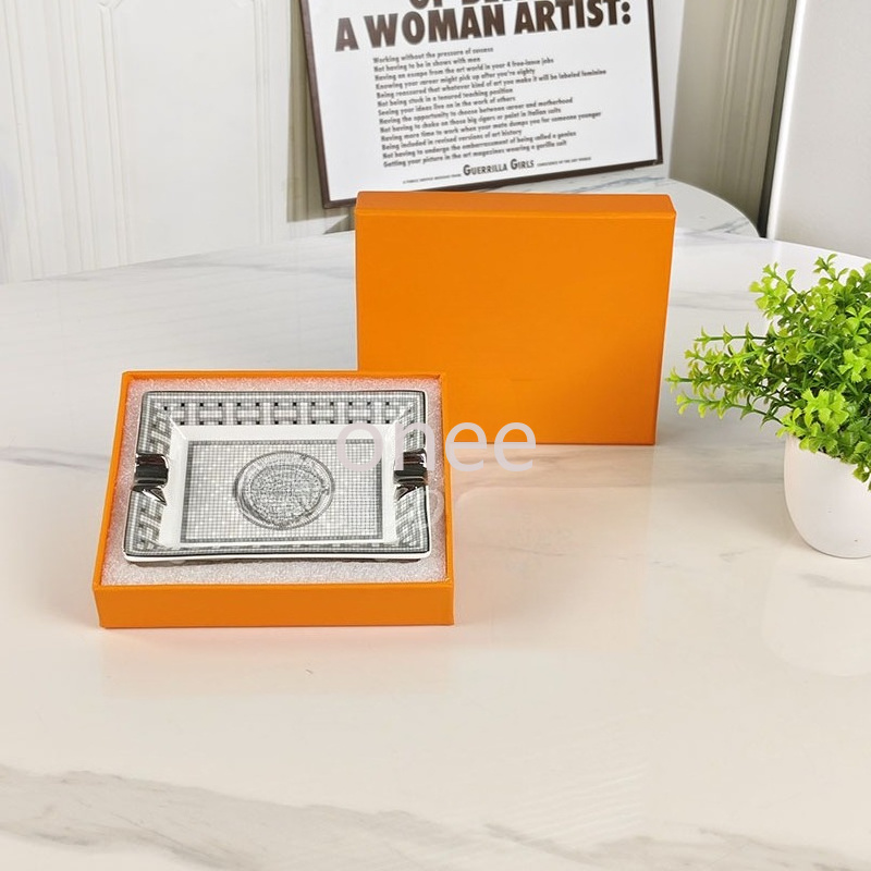 Cigar Ashtray Home Living Room Decor Stylish Bone China Tray Hotel and Office Ashtray Creative Ceramic Cigarette Dish Gift Available in 3 sizes - view 6