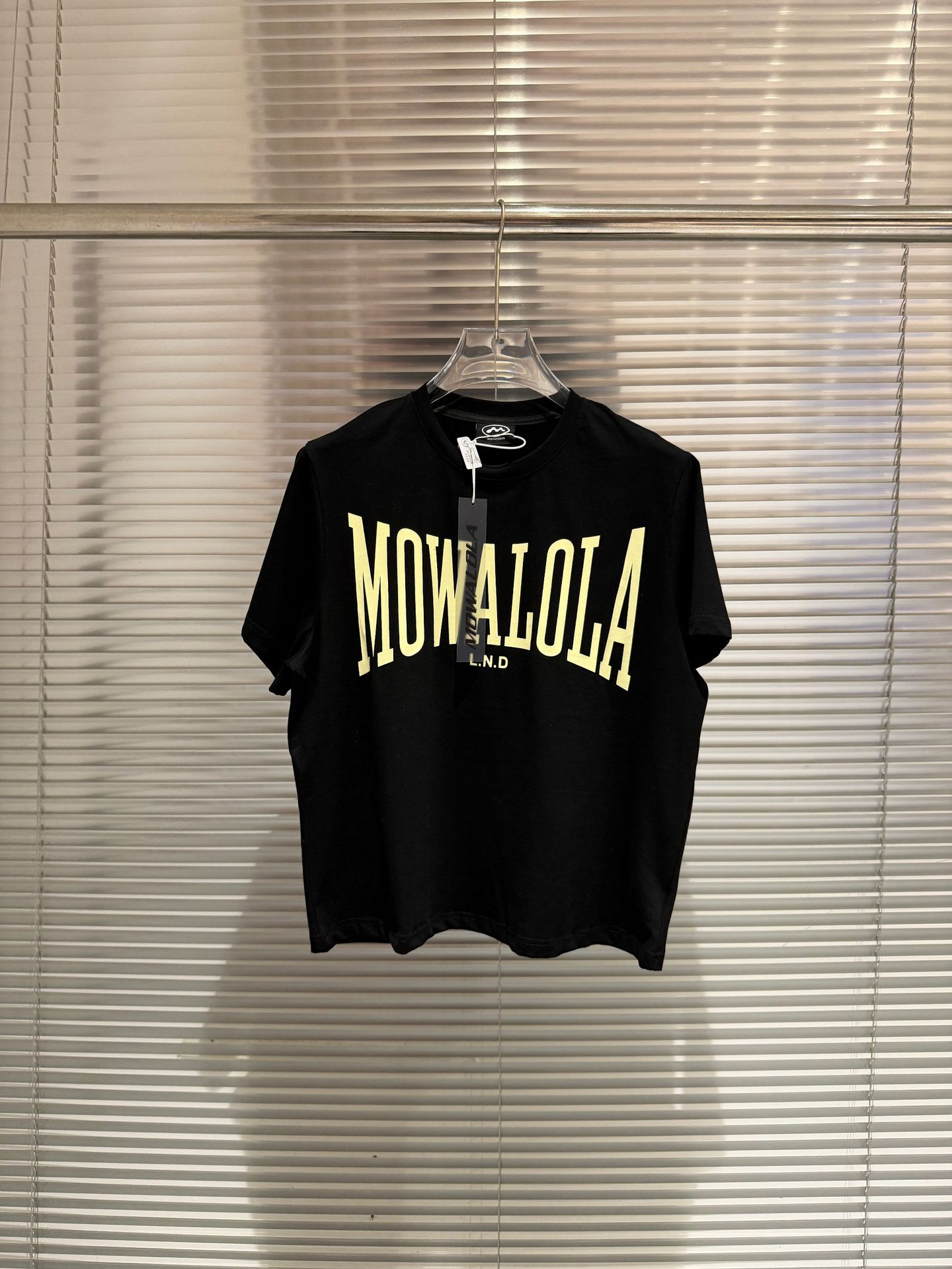 Men's T Shirts Mowalola Short Sleeve Tee Summer Letter Print Men Women Casual Classic Round Neck Size M-XL - view 3