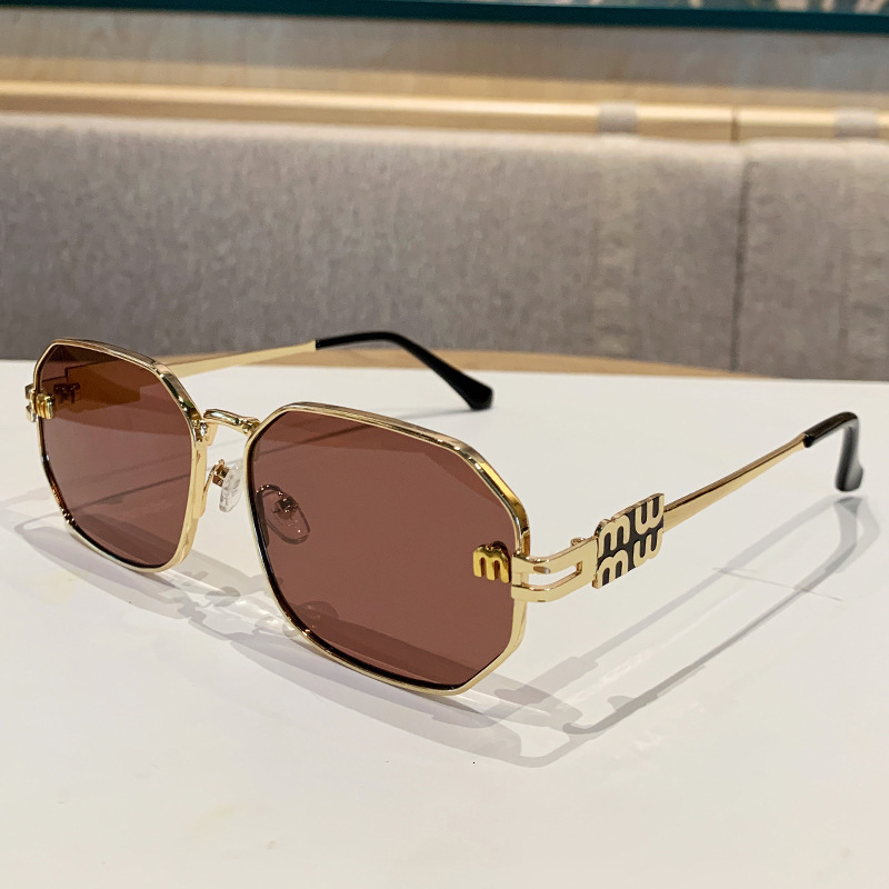 Luxury Brand Designer Sunglasses Four-Leaf Clover Luxury Shiny Sunglasses For Women, Trendy Tiktok Style, Large Frame Sunglasses, Fashionable Light Lu - view 9