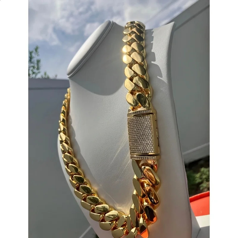 MenS Heavy Duty 15Mm Miami Cuban Chain 18K Gold Plated Mossanite Box Clasp Link Hip Hop Jewelry Gift for ValentineS Day St PatrickS Ramadan Carnival 2
