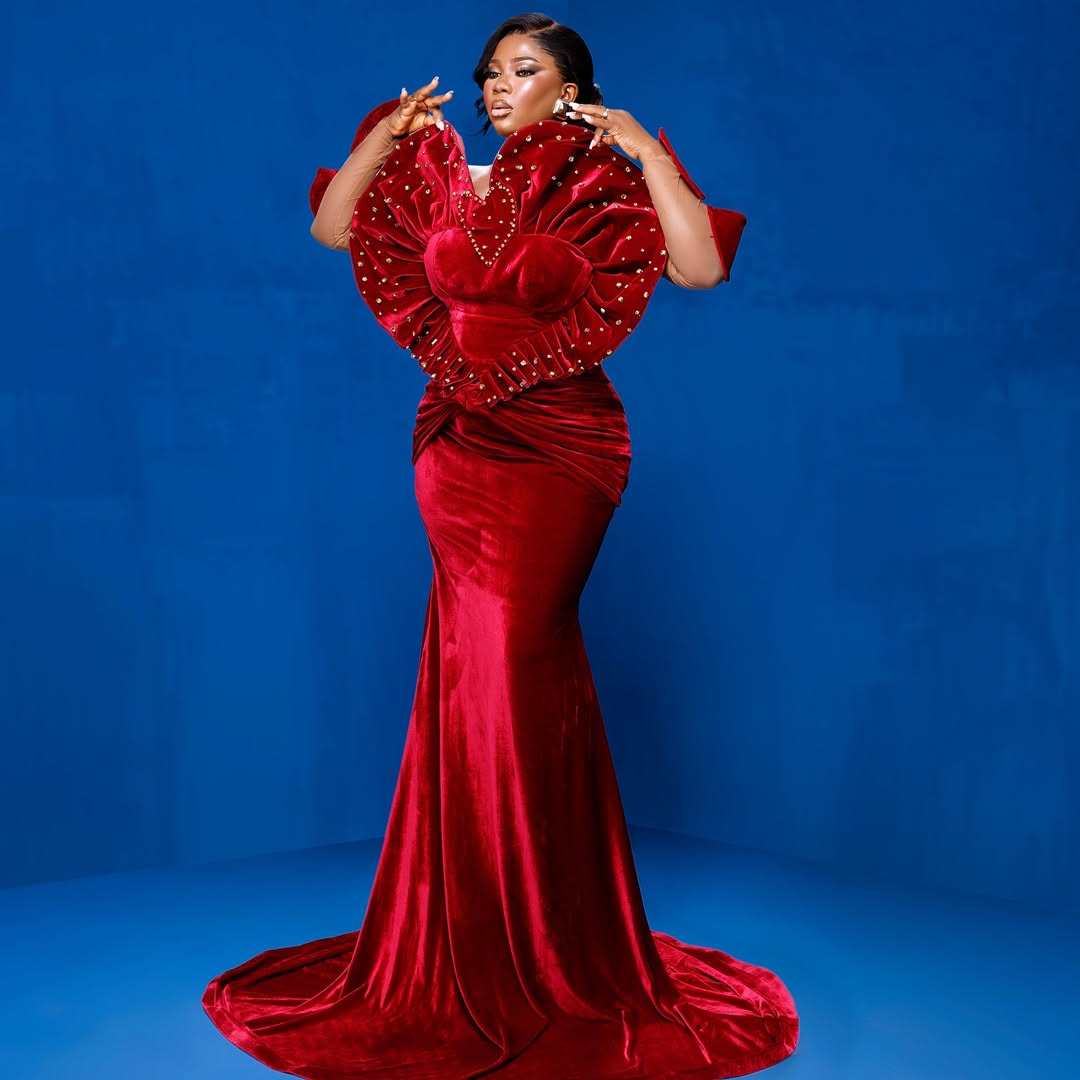 Plus Size Red Velvet Mermaid Prom Dress 2026 Evening Dresses Illusion Heart Crystals Party Dress Sequined Lace Formal Gowns for Black Women Birthday G - view 5