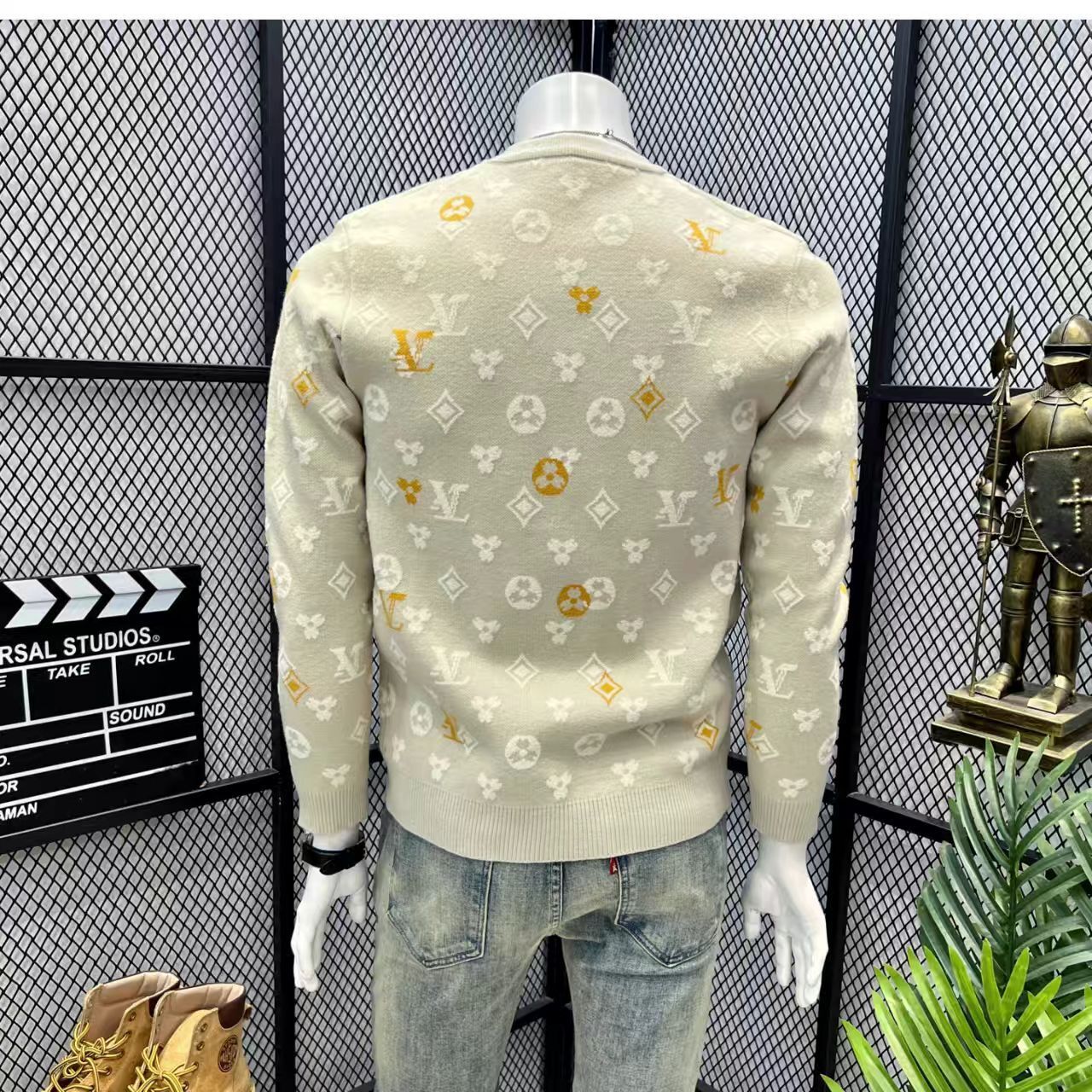 Luxury Brand Designer Clothes European Fashion Brand Jacquard For Men, Casual Loose Fit, Versatile Trendy Base Shirt, Winter New Men's Sweater - view 5