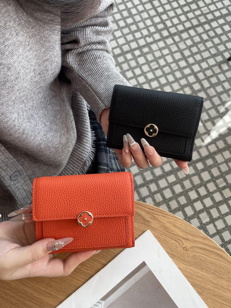 free shipping 2026 New Women's Genuine Leather Short Wallet, Compact Exquisite Multi-Card Coin Purse, Large Capacity High-End Billfold Clutch - view 3