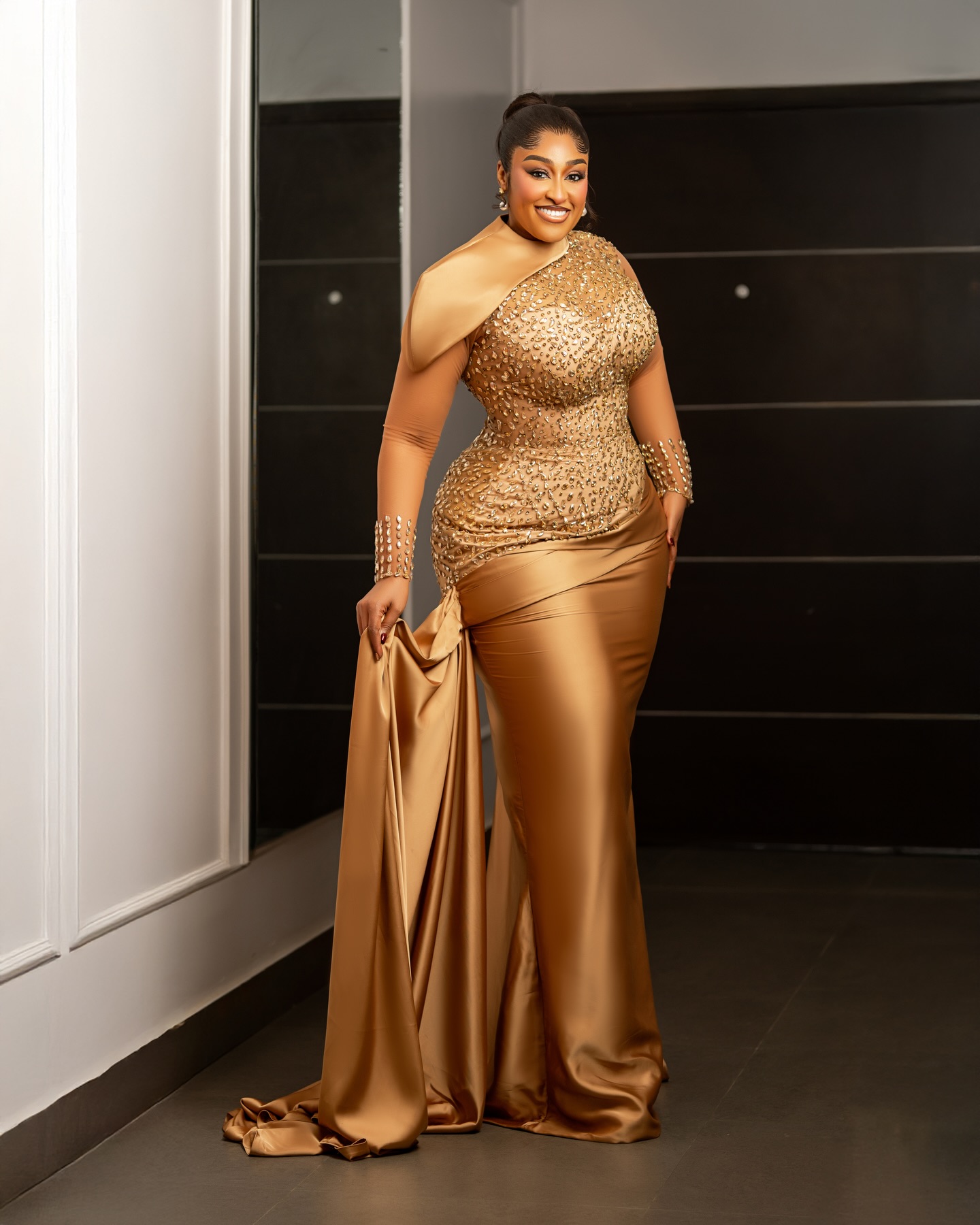 Plus Size Champagne Mermaid Prom Dress 2026 Evening Dresses Formal Gowns Crystals Party Dress Sequined Lace Formal Gowns for Black Women Birthday Gown - view 8