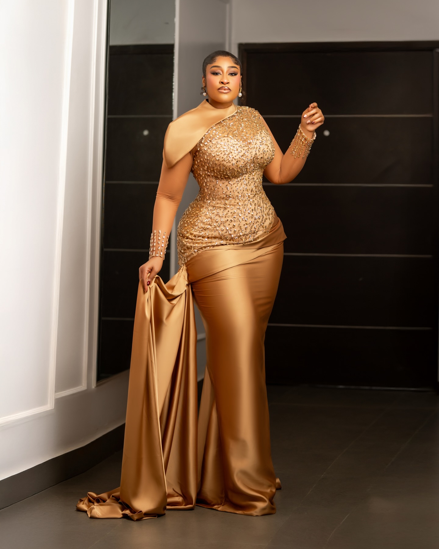 Plus Size Champagne Mermaid Prom Dress 2026 Evening Dresses Formal Gowns Crystals Party Dress Sequined Lace Formal Gowns for Black Women Birthday Gown - view 3
