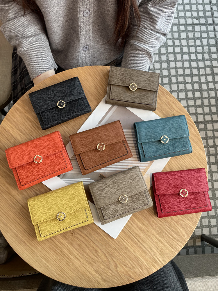 free shipping 2026 New Women's Genuine Leather Short Wallet, Compact Exquisite Multi-Card Coin Purse, Large Capacity High-End Billfold Clutch - view 4