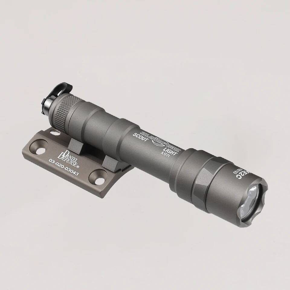 Tactical Surefire M300 M600 With DANIEL DEFENSE Offset Mount Base For Mlok Keymod 20mm Rail Hunting Flashlight White Light J260727 - view 5