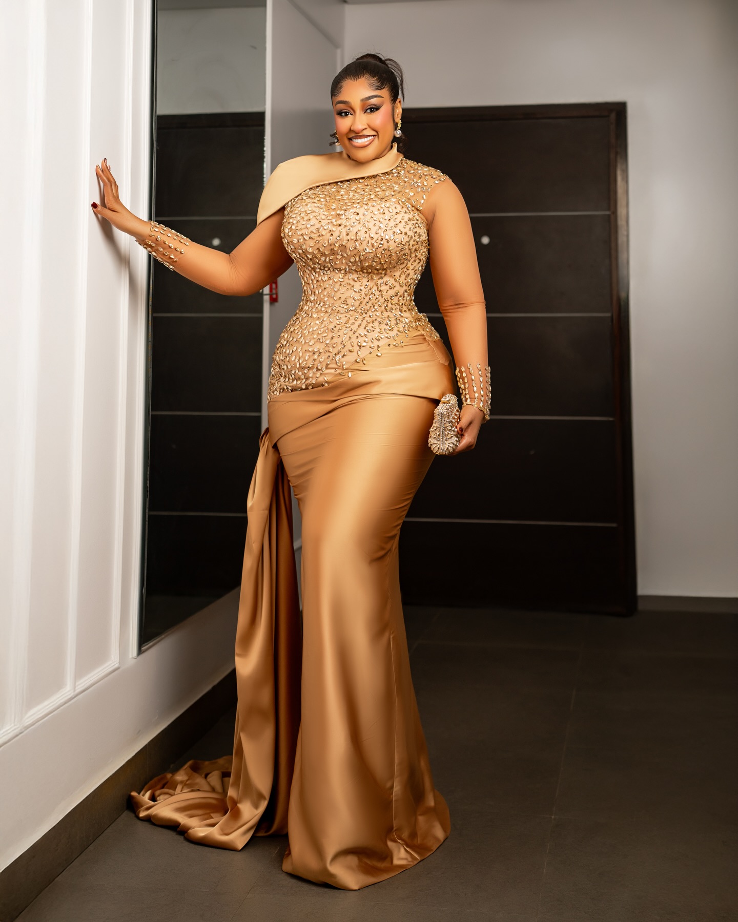 Plus Size Champagne Mermaid Prom Dress 2026 Evening Dresses Formal Gowns Crystals Party Dress Sequined Lace Formal Gowns for Black Women Birthday Gown - view 5