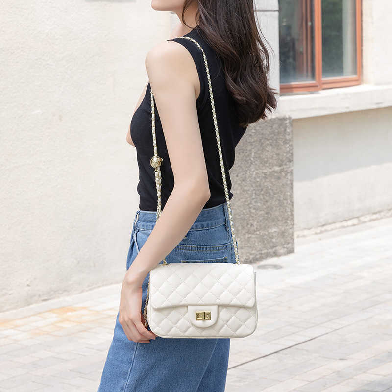 Soft leather small Chanel-style women's bag, 2026 new summer fashion herringbone chain shoulder crossbody bag T260728
