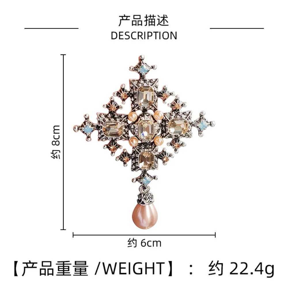 New Temperament Luxury Imitation Pearl Pendant Baroque Cross Rhinestone Broochs for Women Men Collar Pin Exquisite Jewelry Gifts Z260401