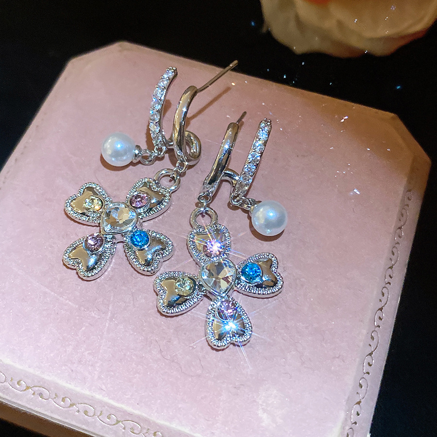 Silver needle zirconia studded diamond heart cross pearl earrings, fashionable versatile, light luxury and high-end earrings - view 6