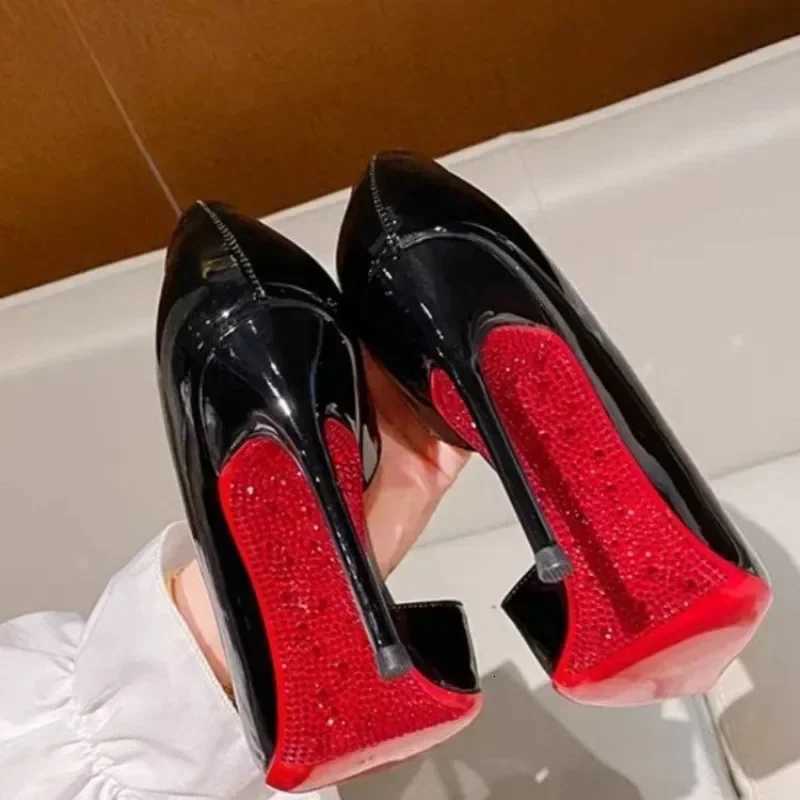 New High Heels 2025 Hot Selling Solid Color Womens Single Shoes Pointed Toe Stiletto Heel Slip-on Party Banquet Fashion Shoes X260401