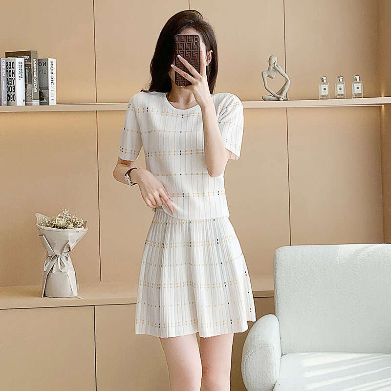 Designer Fashion Casual Women's Small Fragrant Sleeves k30 Ice Silk French Elegant Short Skirt A-line Knitted Dress