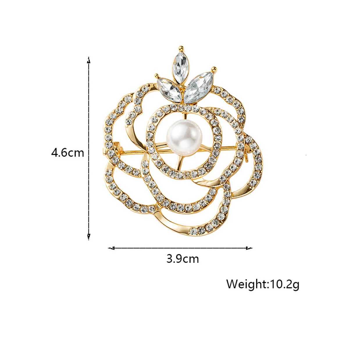 1Pc Charm Hollow Rose Brooch Exquisite Retro Pin Elegant Classical Jewelry Accessories Clothing Bag Decoration Party Gift Trend Z260401