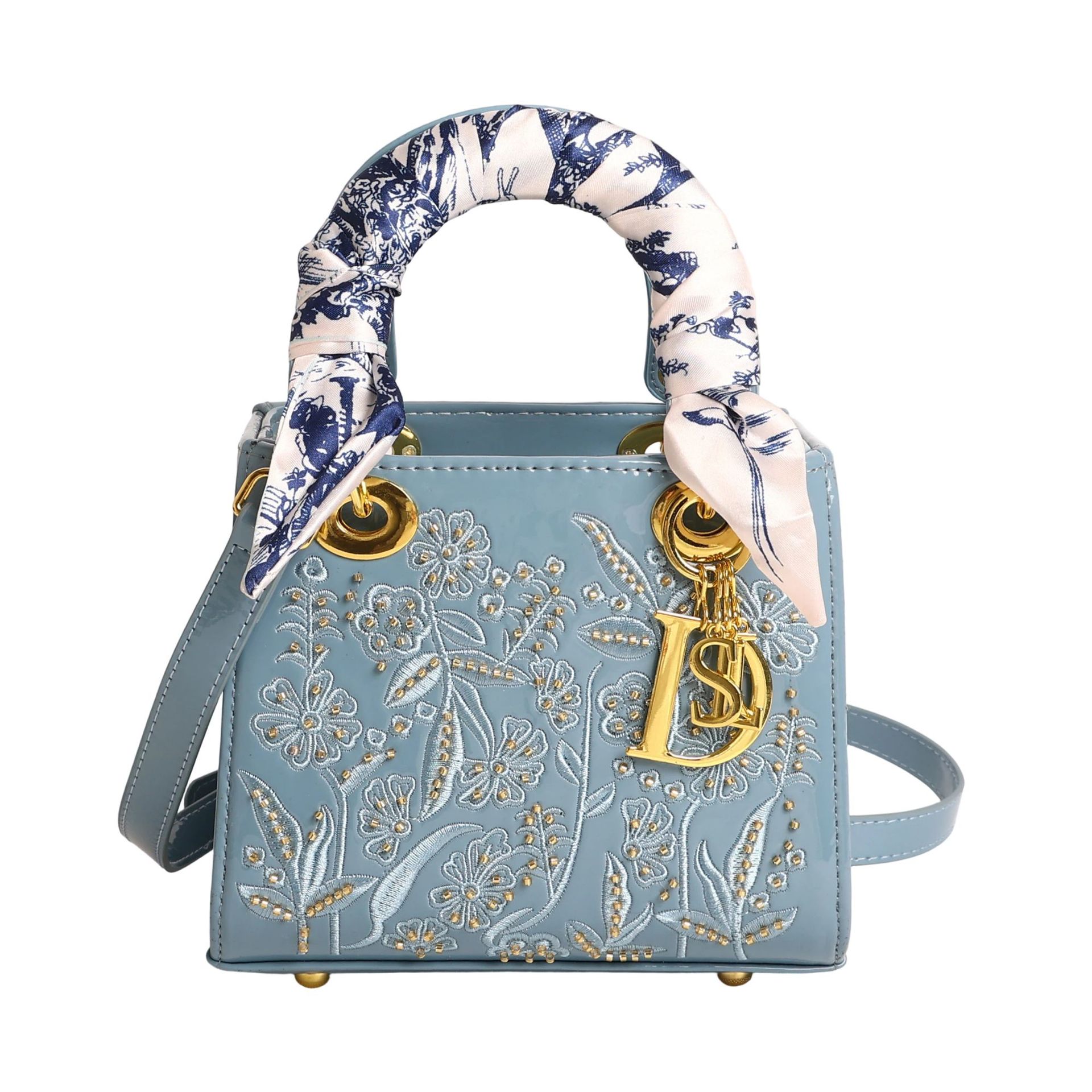 2026 summer new light luxury casual fashion designer handbag temperament classic letter cross body bag for women
