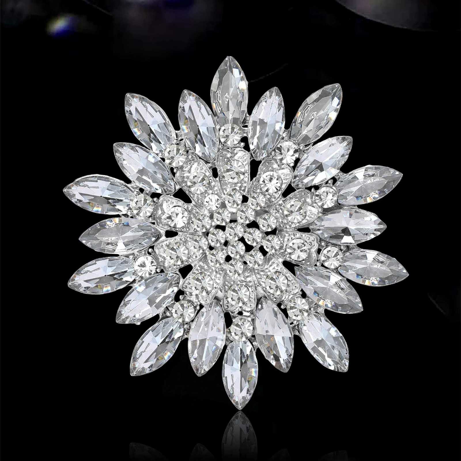 Luxury Rhinestone Sunflower Brooches for Women Unisex Fashion Plant Pins Event Party New Gifts Decoration Clothes Accessories Z260401