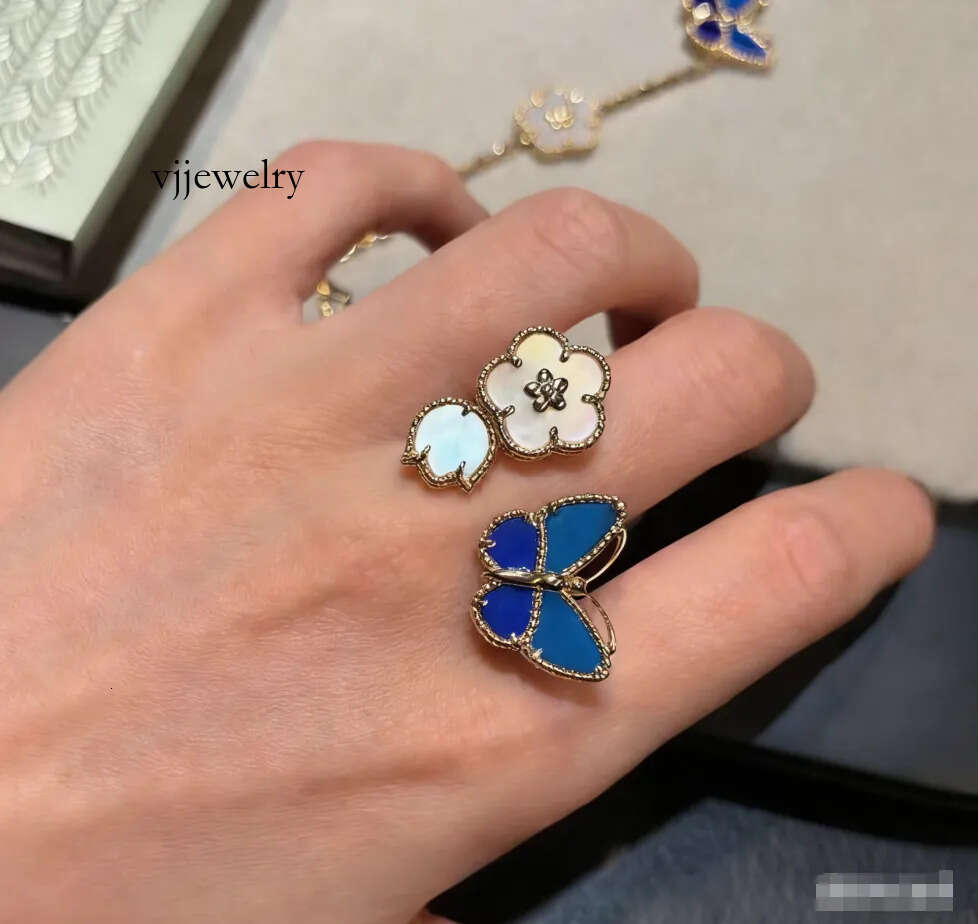 New Butterfly Ring Designer Ring French style niche butterfly with four leaf clover mosaic enamel decorative ring Jewelry