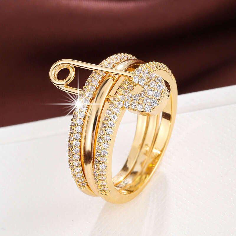 Designer Jewellery High Quality Non Tarnish Triple Connector Cubic Zirconia Safety Pin Ring for Women Men Textured Unisex Jewelry Gift Wedding Anniver