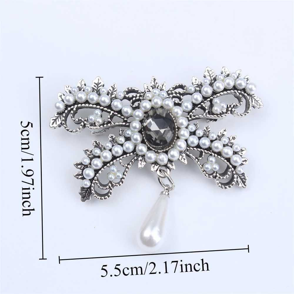1 Piece Rhinestone Baroque Ribbon Tassel Design Ladies BroochSuit Coat Clothing AccessoriesHoliday Party FavorsVersatile pins Z260401