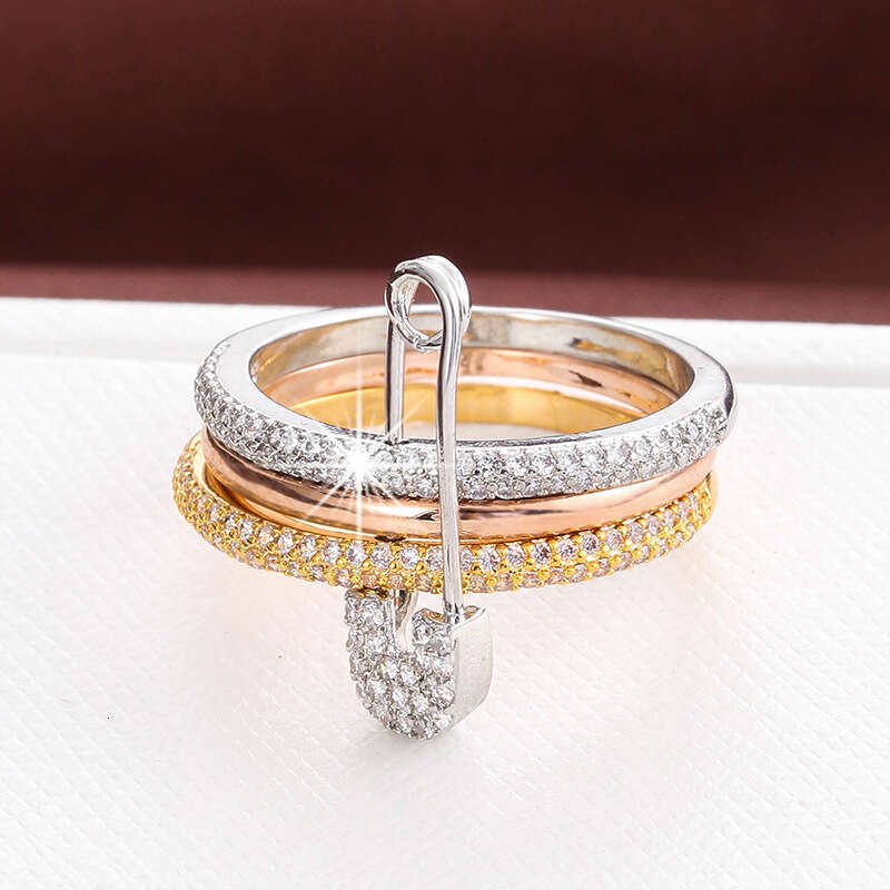 Designer Jewellery High Quality Non Tarnish Triple Connector Cubic Zirconia Safety Pin Ring for Women Men Textured Unisex Jewelry Gift Wedding Anniver