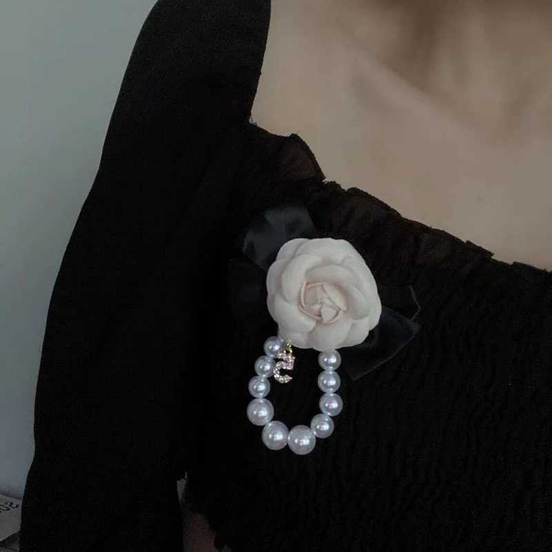 Small Fragrant Pearl Camellia Flower Bowknot Black Brooch Mourning Bow Tie Brooch Z260401