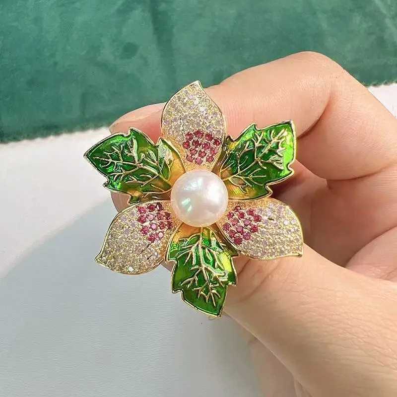 Luxury Rhinestone Flowers Imitation Pearl Brooches Women Sparkling Zircon Bowknot Brooch Pin Scarf Coat Suit Accessories Jewelry Z260401