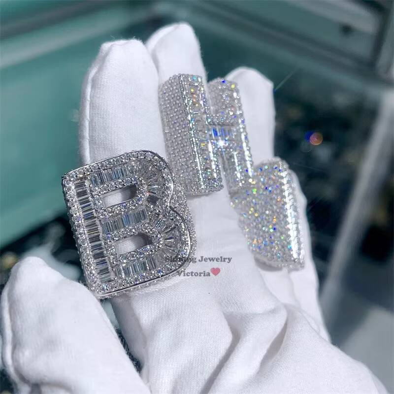 Best Selling Classic Round Mix Baguette Moissanite Diamond Custom Letter Initial Ring