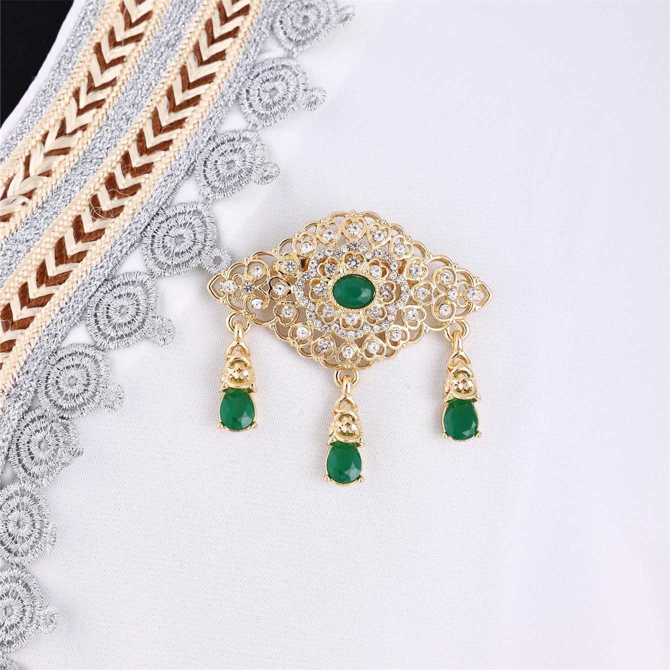 Retro Crystal Corsage Women Moroccan Bridal Brooch Hollow-out Tassel Design With Water drops Rhinestones Z260401