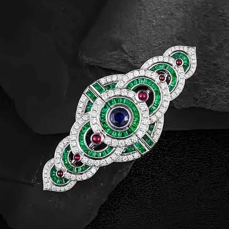 Retro and Trendy Sparkling Zircon Inlaid Womens Brooch Suitable for Womens Palace Style Holiday Accessories Jewelry Z260401
