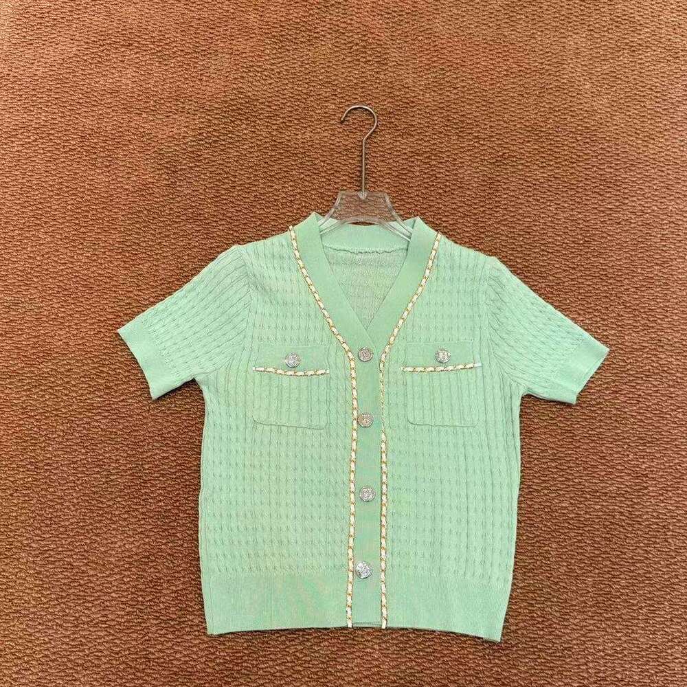 k30 2026 Spring/Summer New Designer Xiaoxiangfeng Inspiration Chain Decoration V-neck Short Sleeve Knitted Cardigan Fashion Versatile Short Top
