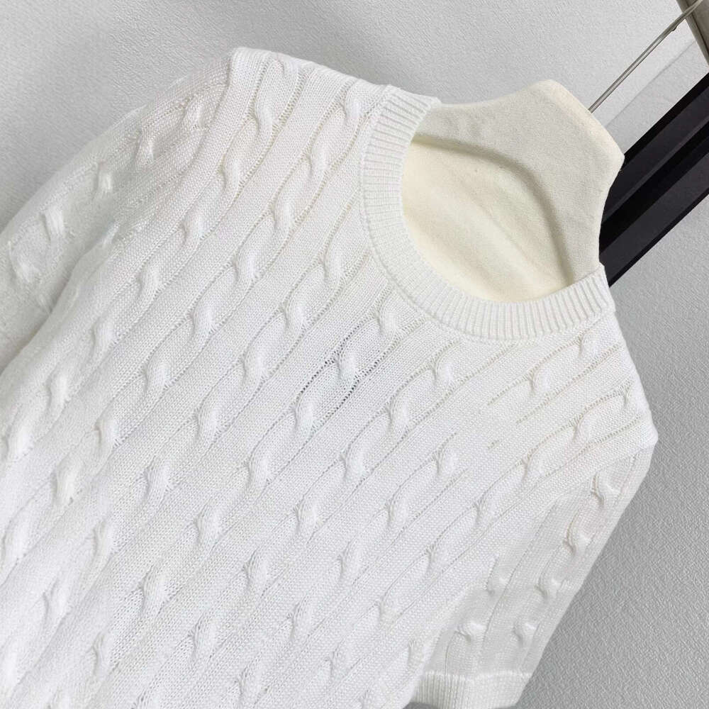 Designer Xiaoma Embroidered Knitted Round Neck Sweater 2026 Spring and Summer New Casual Simple k30 Women's Short sleeved Top