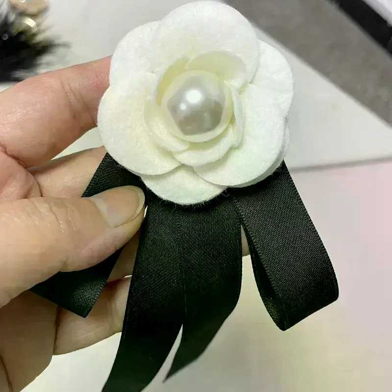 New Black Bowtie Ribbon Bow Brooch Fabric Camellia Flower Brooch Pins Vintage Wedding Party Brooches For Women Accessories Z260401