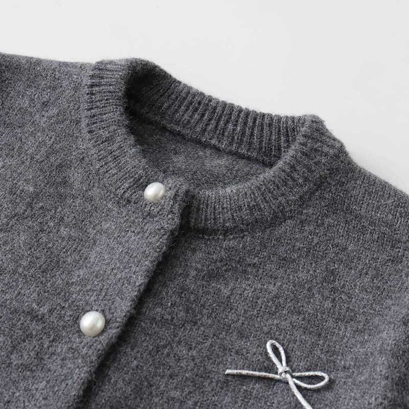 Cardigan Cardigan Girls' Wool Sweater Autumn/Winter Korean Style Round Neck Knitted Cardigan with Stylish Bow