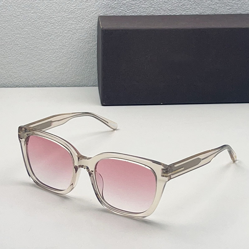 2026 New Designer Sunglasses FT1216 Womens Transparent PC Frame Lightweight Gradient Square Lens Daily Beach Travel UV400 UV Protection Comes with Box