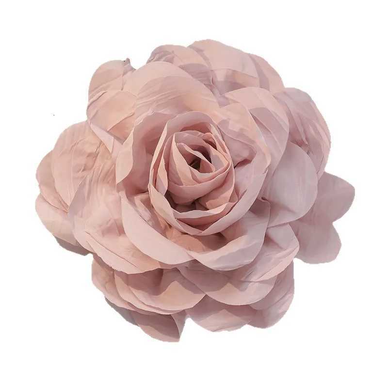 16cm Peony Fabric Brooch for Women High-end Luxury Jewelry Accessory Pin Suitable Parties Banquets Weddings Gift Corsage Z260401