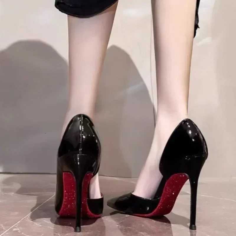 New High Heels 2025 Hot Selling Solid Color Womens Single Shoes Pointed Toe Stiletto Heel Slip-on Party Banquet Fashion Shoes X260401