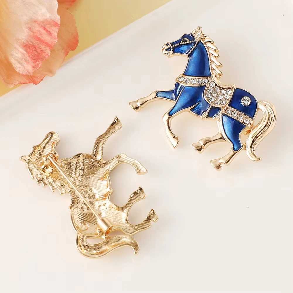 FTCY Luxury Horse Brooches for Women Enamel Rhinestone Animal Pins Womens New Year Party Gifts Jewelry Accessories Z260401