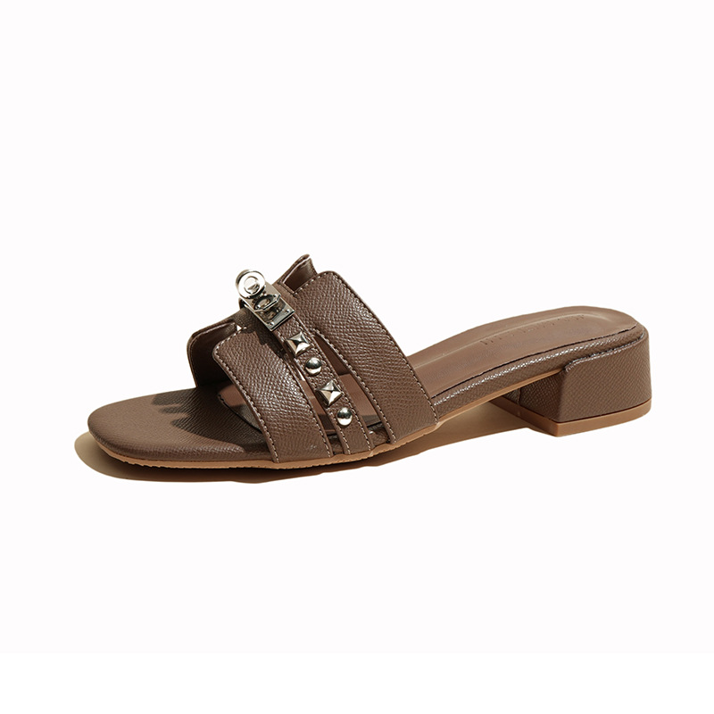 Free shipping designer slippers for womens flat sandals black beige brown grey khaki white Fashionable versatile Soft outsole outdoor casual flat slip
