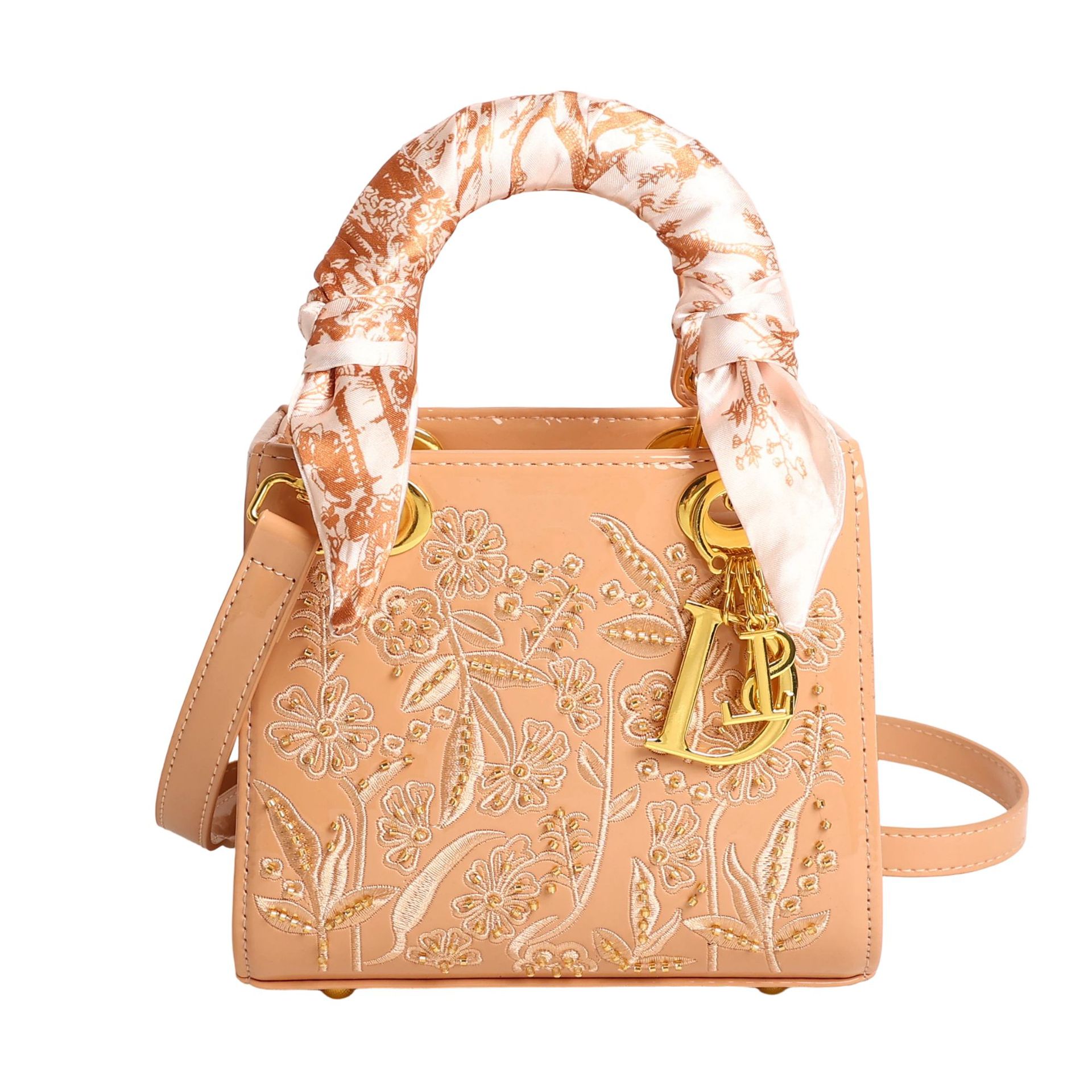 2026 summer new light luxury casual fashion designer handbag temperament classic letter cross body bag for women