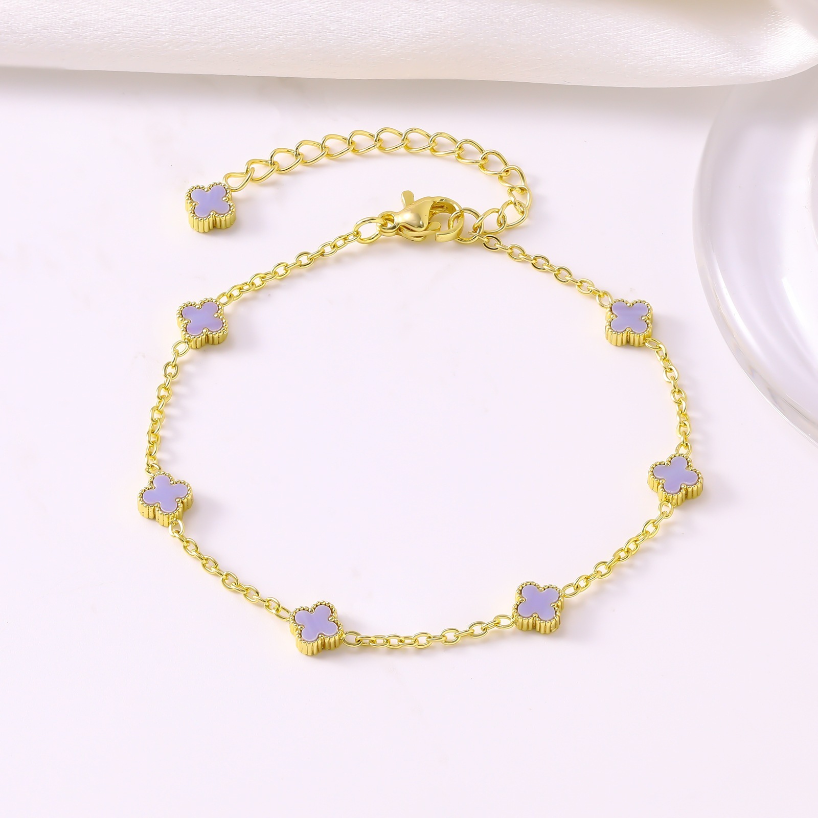 Lucky Four-leaf Clover Bracelet - 18K Vacuum Electroplated - Fashionable For Ladies - Designer Jewelry - Luxurious And Elegant