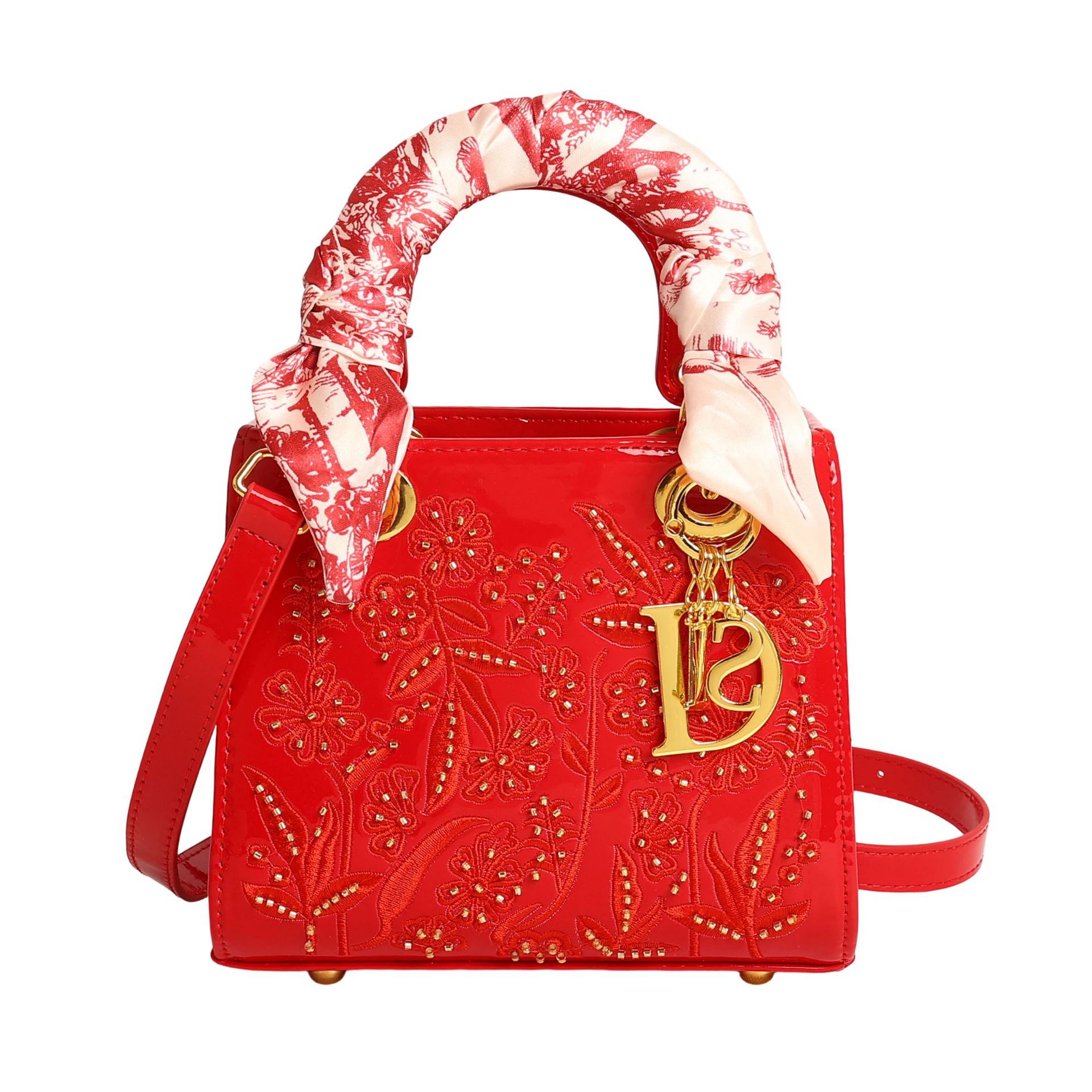 2026 summer new light luxury casual fashion designer handbag temperament classic letter cross body bag for women