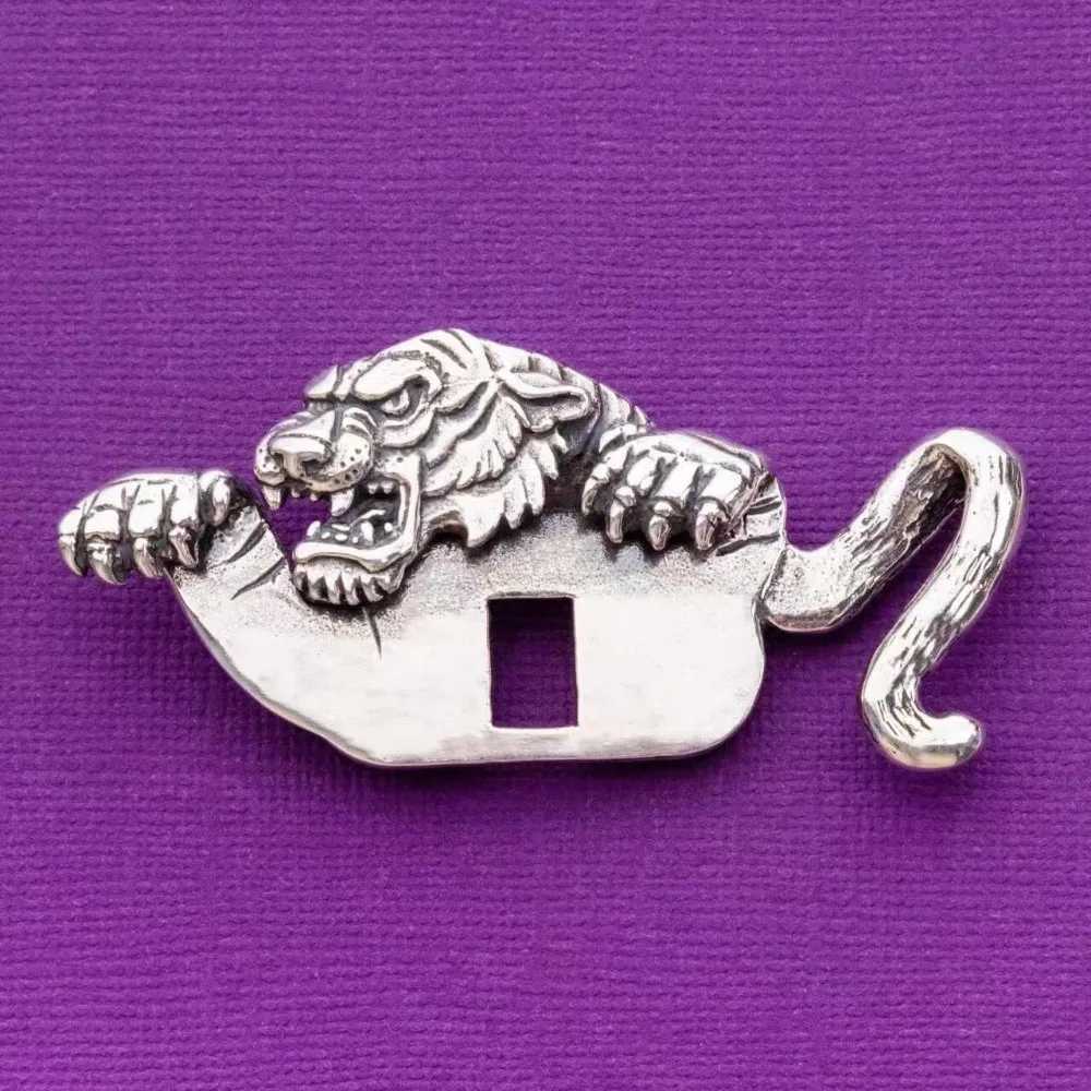 Exquisite Creative Crocodile Tiger Octopus Animal Brooches for Men Women Tradition Retro Gentleman Suit Coat Neckline Jewelry Z260401