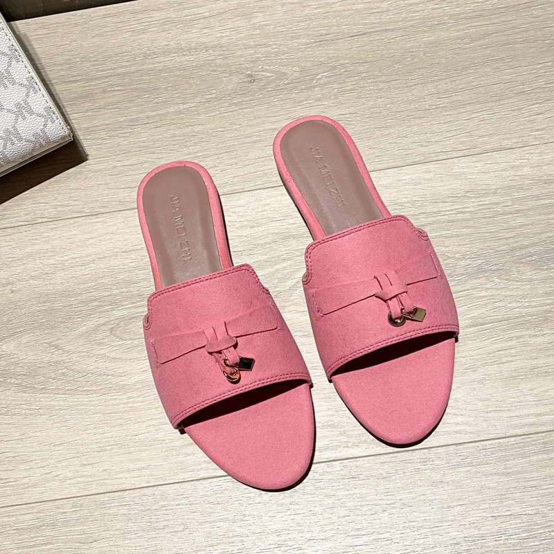 Hot Free shipping designer slippers for womens flat sandals black beige pink blue green Fashionable versatile Soft outsole outdoor casual flat slipper