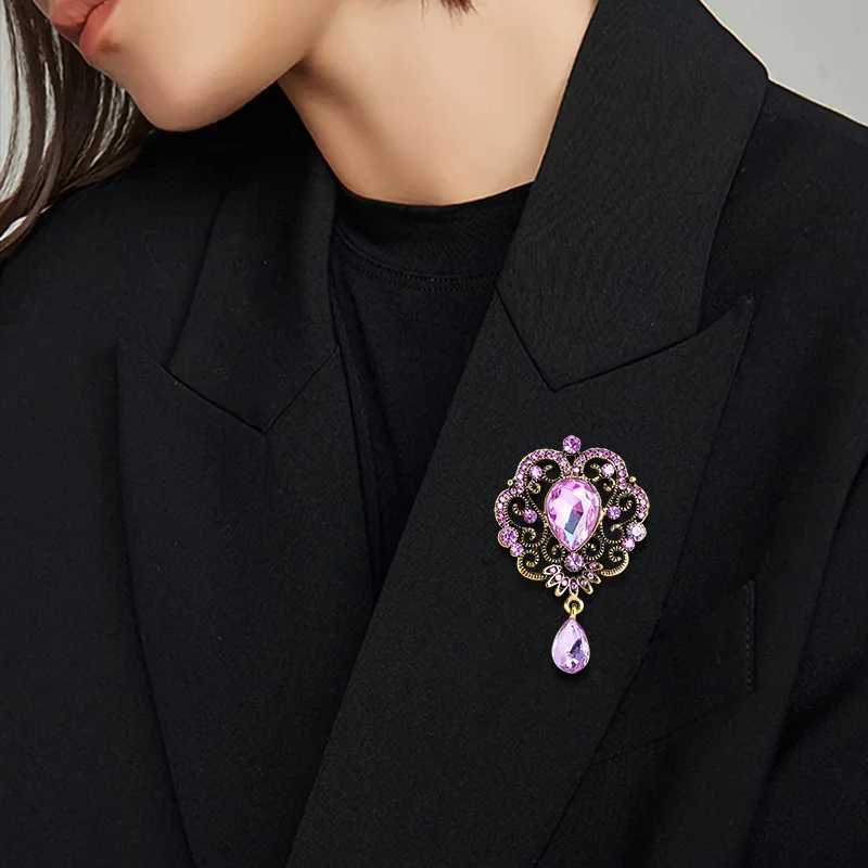 Advanced Texture Baroque Style Retro Rhinestone Crystal Brooch Female Pendant Crown Corsage Z260401